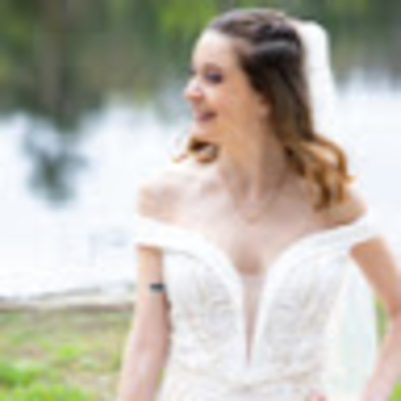 Meet your Posher, Sara - Picture 1 of 1